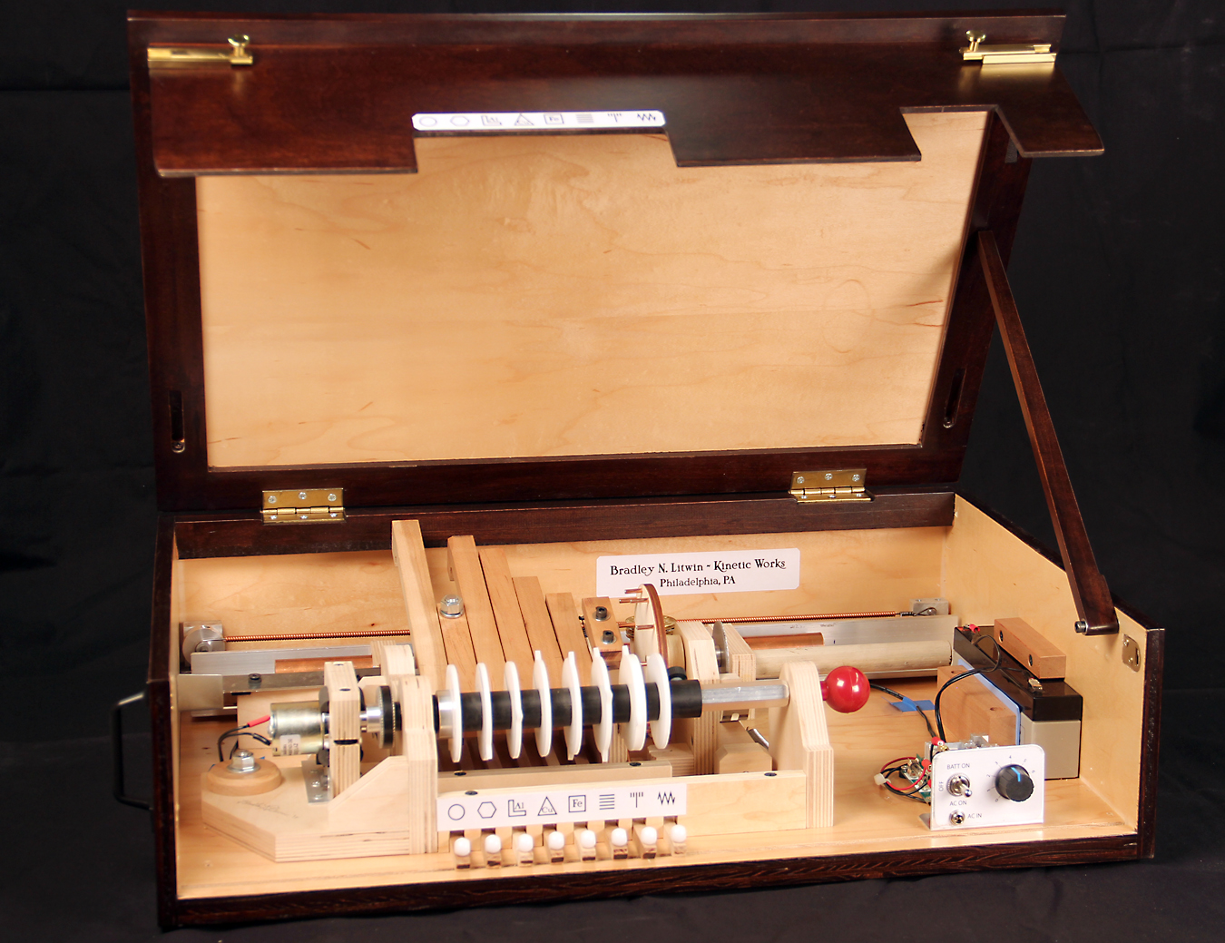 Mechanically Programmable Rhythm Generator